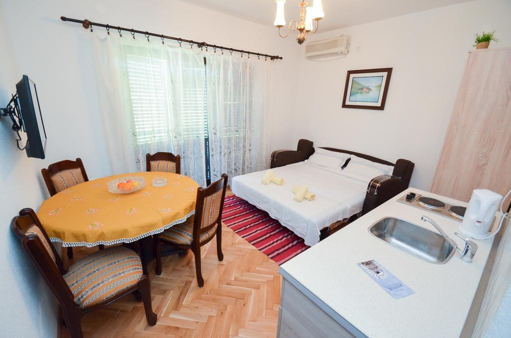 Apartments Ceklin Κότορ Εξωτερικό φωτογραφία